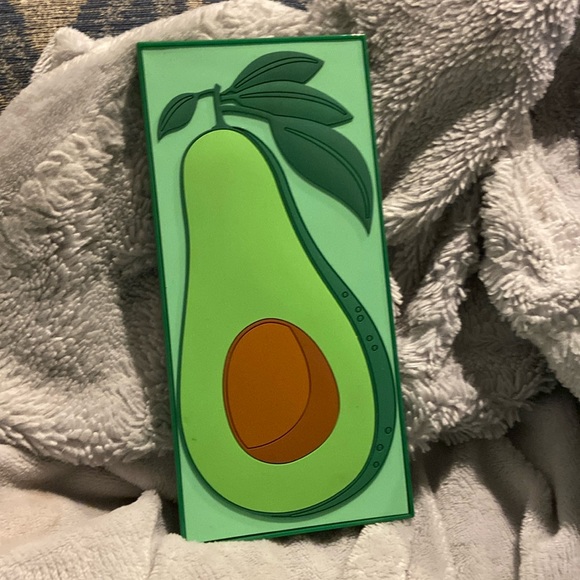 I Heart Revolution Tasty Avocado eyeshadow palette - Picture 1 of 6